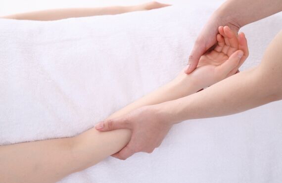 駒込駅近くの女性限定エステサロンの予約はVILAで。